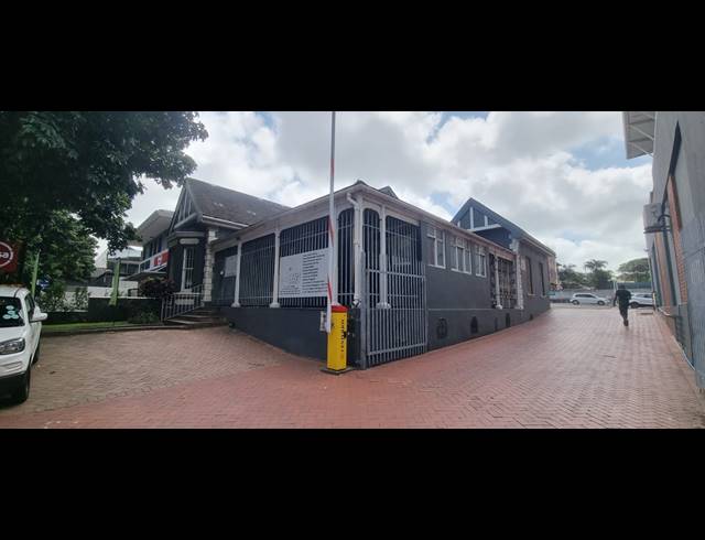 230M² OFFICE TO LET IN BEREA WEST